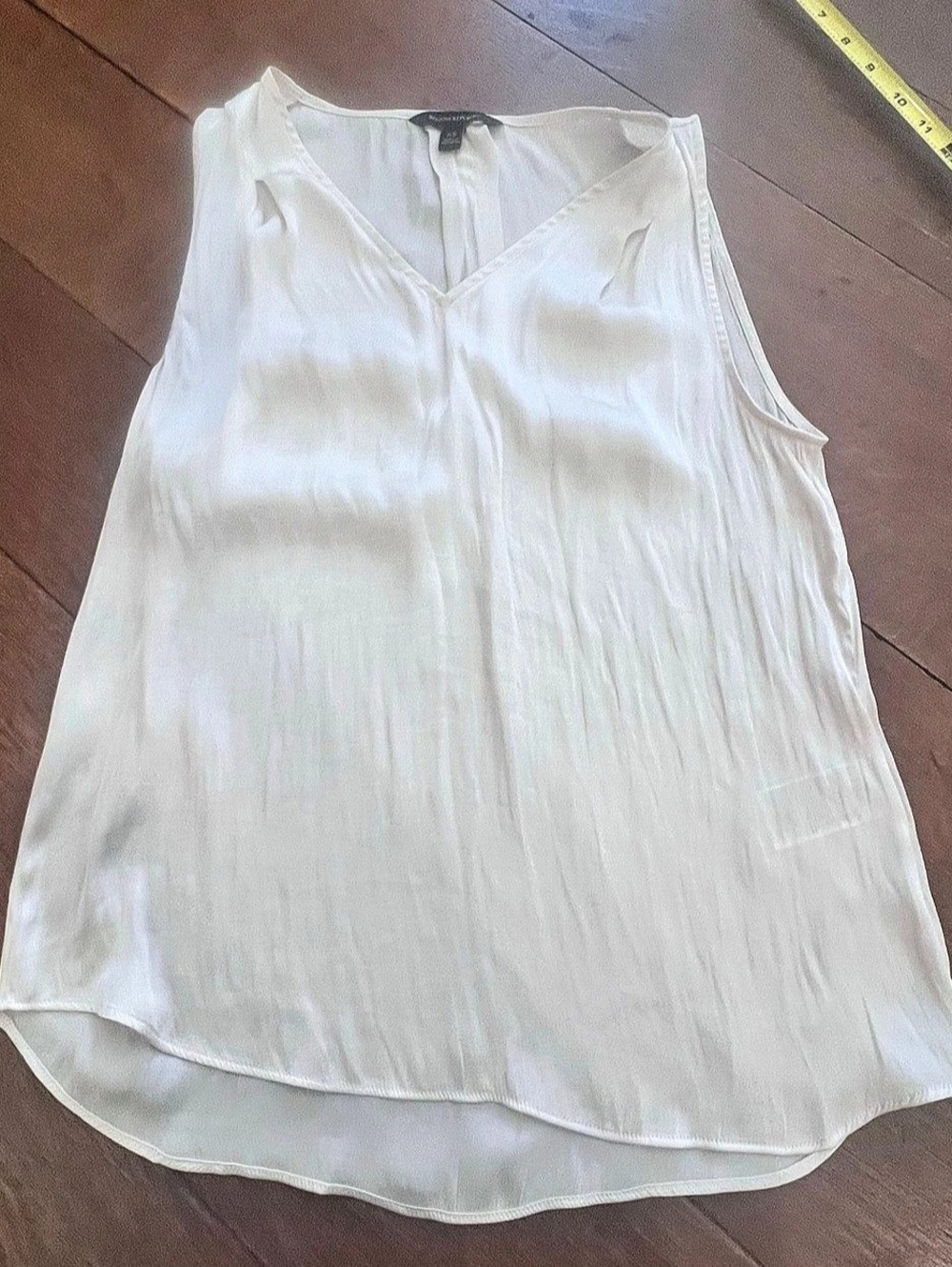 Banana Republic White Sleeveless Blouse Size XS